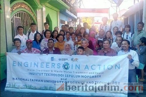 Mahasiswa NTUST dan ITS Bantu Pengolahan Air di Lebak Rejo